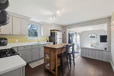 10 Parsons Ave, Waltham, MA 02453 - Photo 7