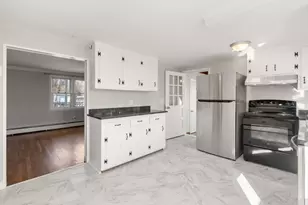 113 Johnson St, Somerset, MA 02726 - Photo 7