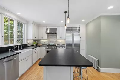 11 Lincoln St, Arlington, MA 02476 - Photo 11