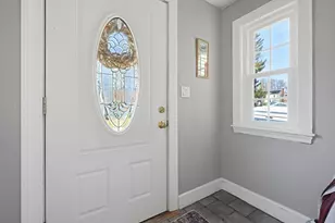 18 Circle Dr, Framingham, MA 01702 - Photo 13