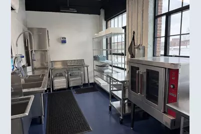 6 Chestnut St #211, Amesbury, MA 01913 - Photo 5