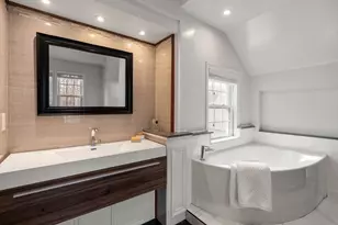 102 Washington St, Sherborn, MA 01770 - Photo 15