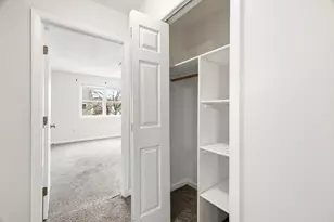 27 Harrison St, Boston, MA 02131 - Photo 23