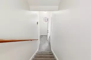 27 Harrison St, Boston, MA 02131 - Photo 33