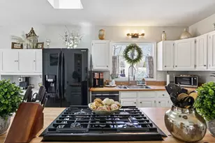 370 Broad St, Weymouth, MA 02188 - Photo 7