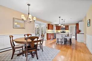 23 Howe St, Medway, MA 02053 - Photo 9