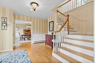 23 Howe St, Medway, MA 02053 - Photo 3