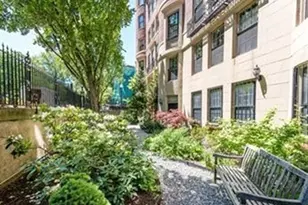 137 Marlborough St, Boston, MA 02116 - Photo 21