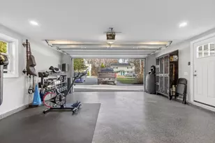 21 Huntington Ave, Methuen, MA 01844 - Photo 25