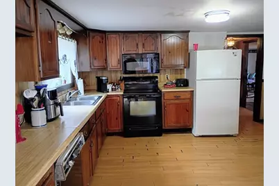 112 Mannville St, Leicester, MA 01524 - Photo 3