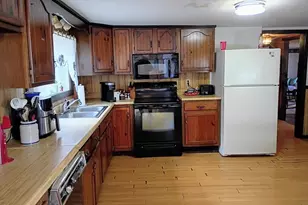 112 Mannville St, Leicester, MA 01524 - Photo 3