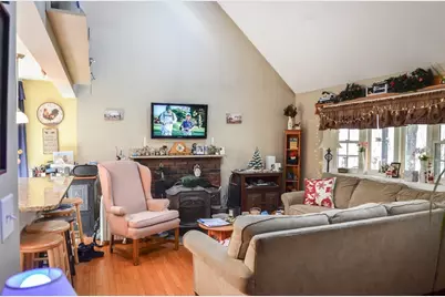 60 Marlboro Rd, Berlin, MA 01503 - Photo 17