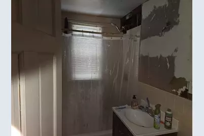 65 Ridgewood St, Boston, MA 02122 - Photo 11