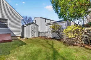 32 Vogel St, Boston, MA 02132 - Photo 35