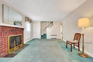 32 Vogel St, Boston, MA 02132 - Photo 5