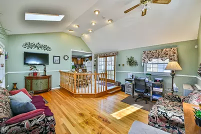 22 Trahan Ave, Worcester, MA 01604 - Photo 11