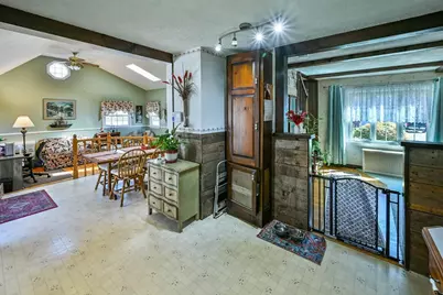 22 Trahan Ave, Worcester, MA 01604 - Photo 17