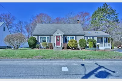 22 Trahan Ave, Worcester, MA 01604 - Photo 3