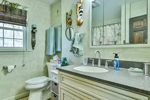 22 Trahan Ave, Worcester, MA 01604 - Photo 29