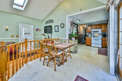 22 Trahan Ave, Worcester, MA 01604 - Photo 13