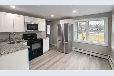 86 Crestwood Dr, Northborough, MA 01532 - Photo 5