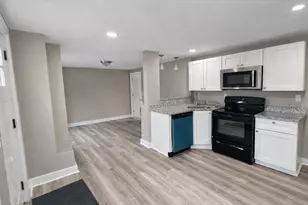 86 Crestwood Dr, Northborough, MA 01532 - Photo 3