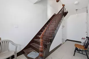 8 Lowell St, Worcester, MA 01603 - Photo 11