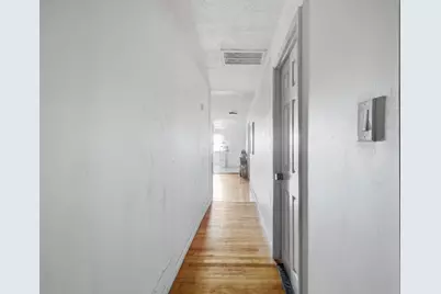 8 Lowell St, Worcester, MA 01603 - Photo 39