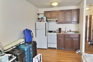 1027 Commonwealth Ave, Boston, MA 02215 - Photo 3