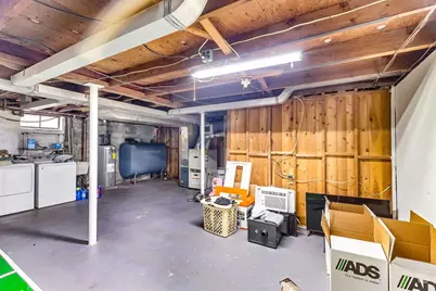 101 Regal St, Springfield, MA 01118 - Photo 19