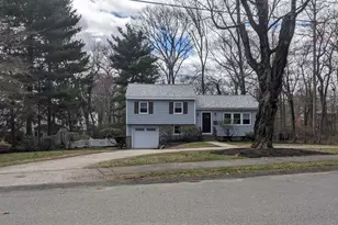 8 Mayfair St, Norwood, MA 02062 - Photo 1