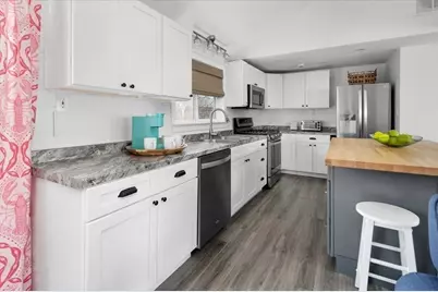 30 Roosevelt Rd #1, Marshfield, MA 02050 - Photo 9