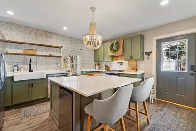 24 Russ St, Orange, MA 01364 - Photo 7