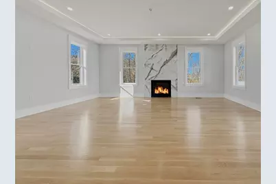 42 High St, Shrewsbury, MA 01545 - Photo 5