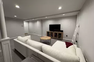 112 Burlington St, Woburn, MA 01801 - Photo 13