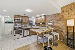 39 Hemenway St, Boston, MA 02115 - Photo 3