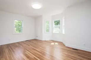 92 Clinton Pl, Newton, MA 02459 - Photo 17