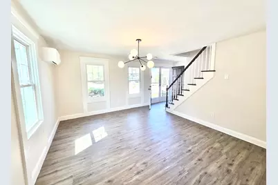 8 Wolf Hill Rd, Smithfield, RI 02917 - Photo 11