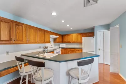 42 Fairway Dr #Golfview, Plymouth, MA 02360 - Photo 5