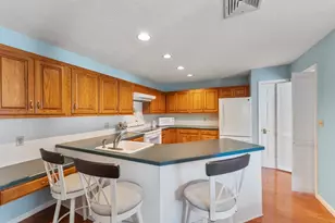 42 Fairway Dr, Plymouth, MA 02360 - Photo 5