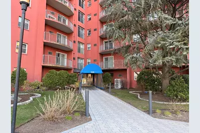 115 W Sqantum #607, Quincy, MA 02171 - Photo 3