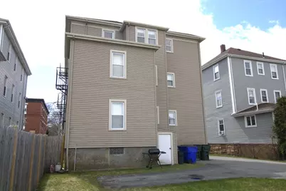 1146 Slade St, Fall River, MA 02724 - Photo 7