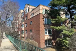 1 Watermill Pl, Arlington, MA 02476 - Photo 17