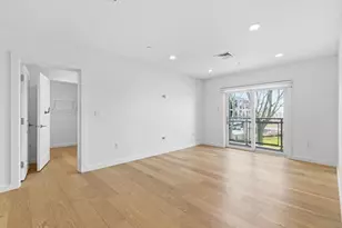 16 Boardman St, Boston, MA 02128 - Photo 9