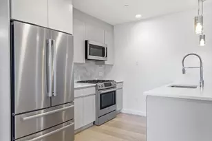 16 Boardman St, Boston, MA 02128 - Photo 17