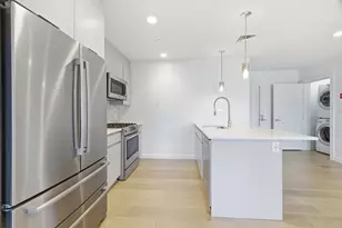 16 Boardman St, Boston, MA 02128 - Photo 15