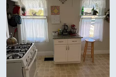 61 Old South Street, Northampton, MA 01060 - Photo 7