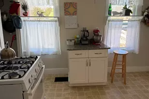 61 Old S St, Northampton, MA 01060 - Photo 7