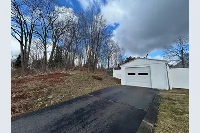 73 Sand St, Gardner, MA 01440 - Photo 3