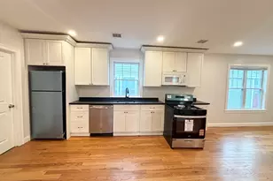 156 Bow St, Everett, MA 02149 - Photo 3